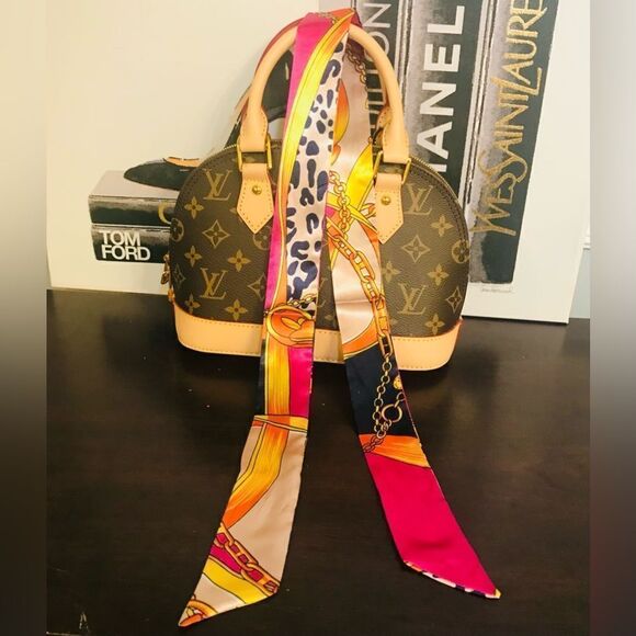 Silk Twilly Set One pair - Picture 3 of 4